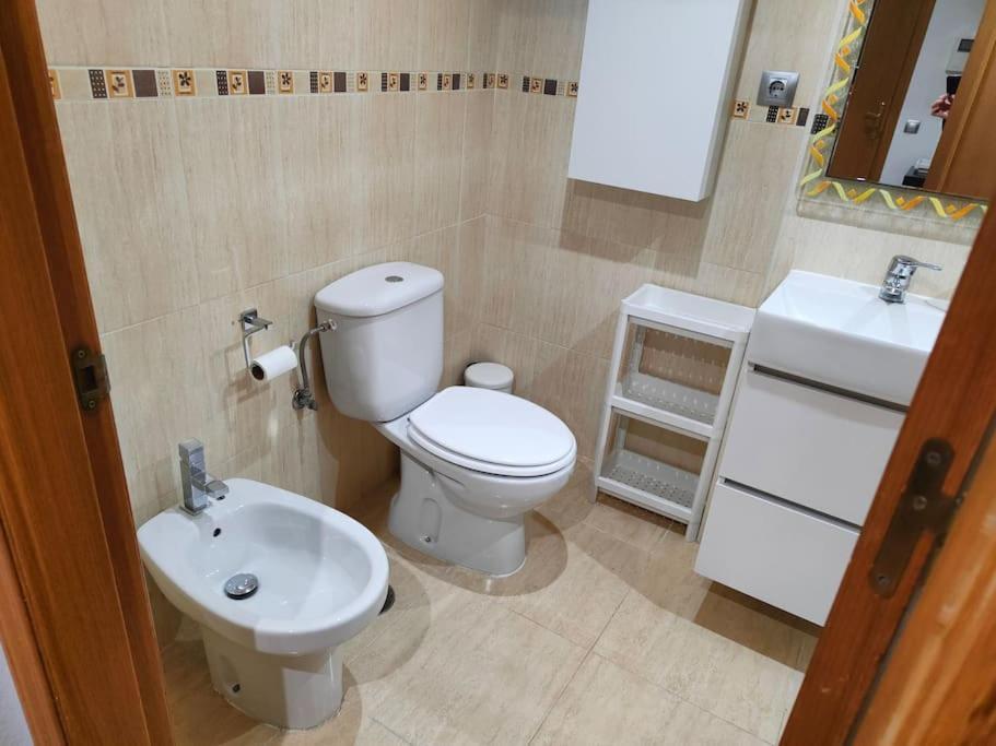 Апартаменты Piso Acogedor En Малага Экстерьер фото